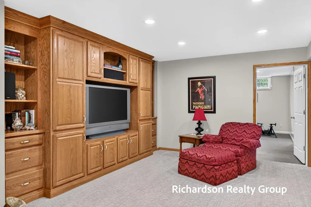 18657 Sioux Drive Spring Lake Township MI 49456