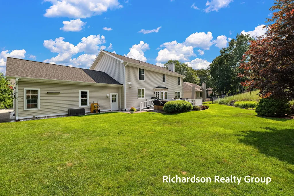18657 Sioux Drive Spring Lake Township MI 49456