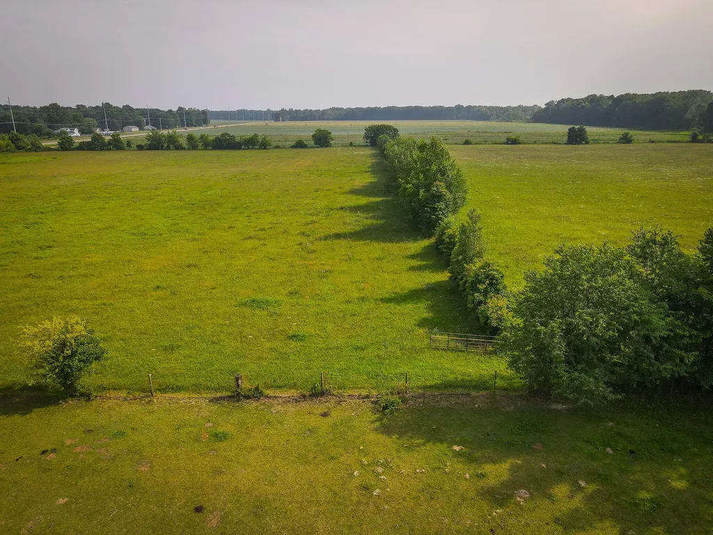 50002 M 51 N Silver Creek Township MI 49047