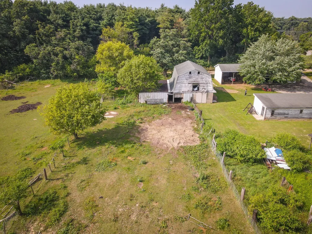 50002 M 51 N Silver Creek Township MI 49047