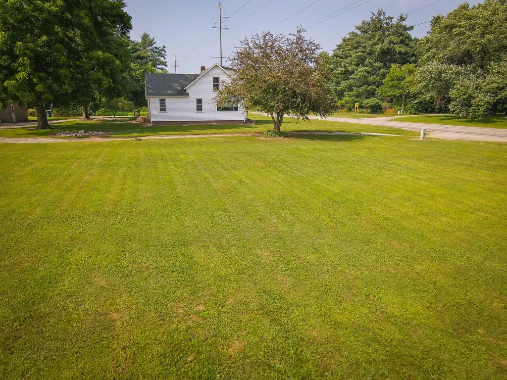 50002 M 51 N Silver Creek Township MI 49047