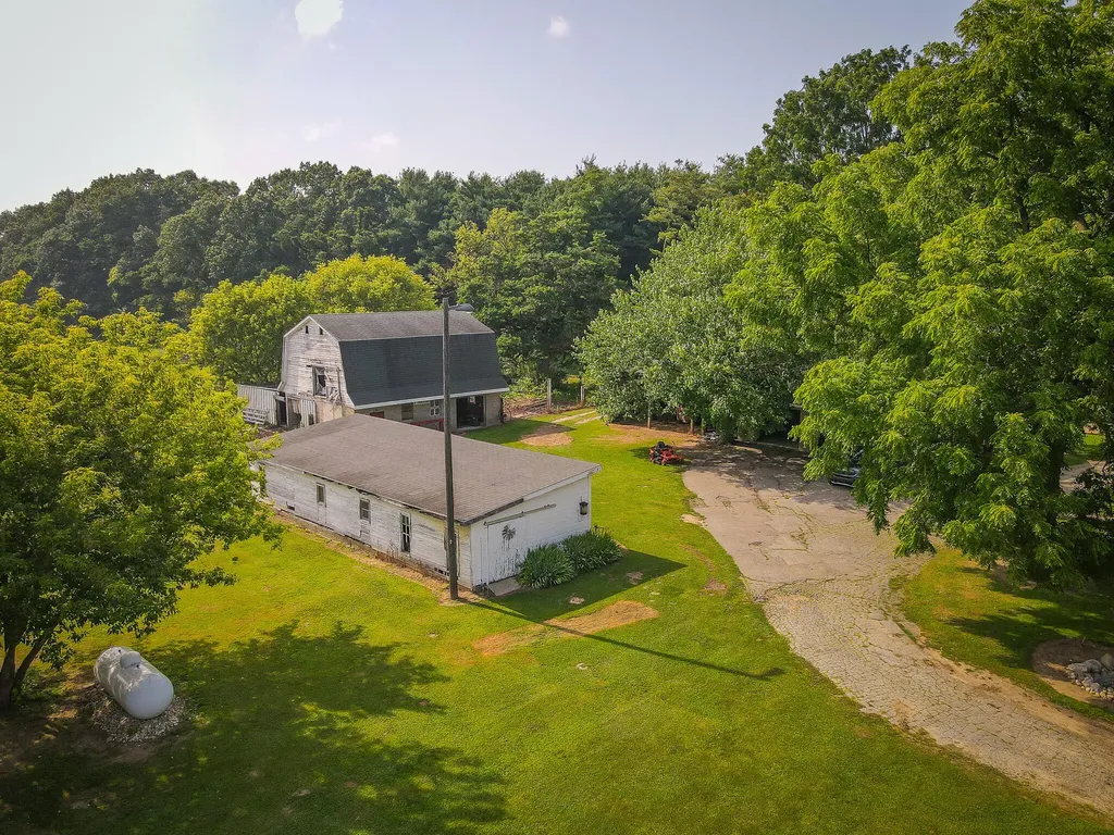 50002 M 51 N Silver Creek Township MI 49047