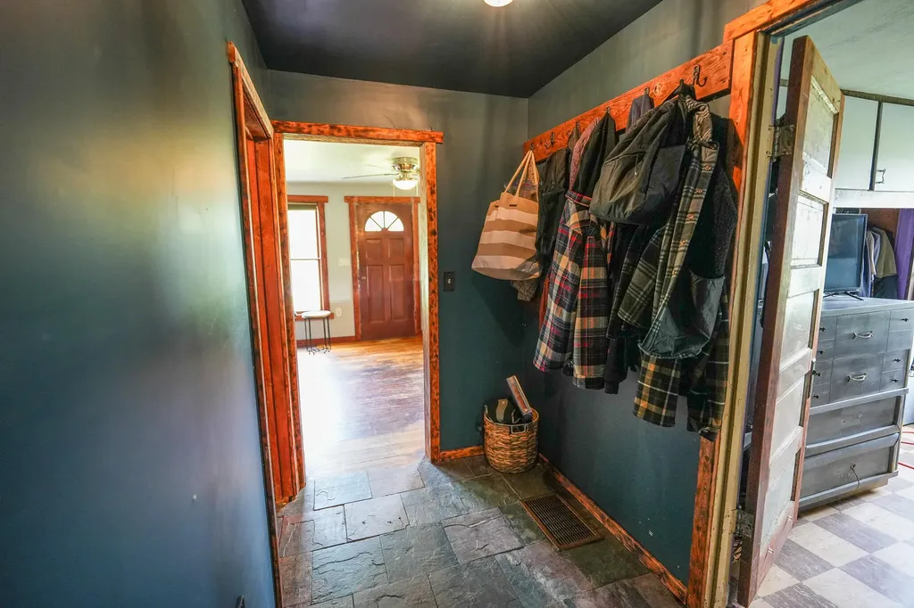 50002 M 51 N Silver Creek Township MI 49047