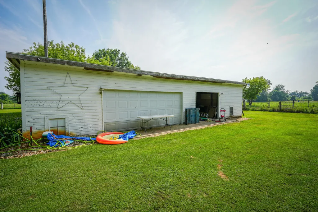50002 M 51 N Silver Creek Township MI 49047