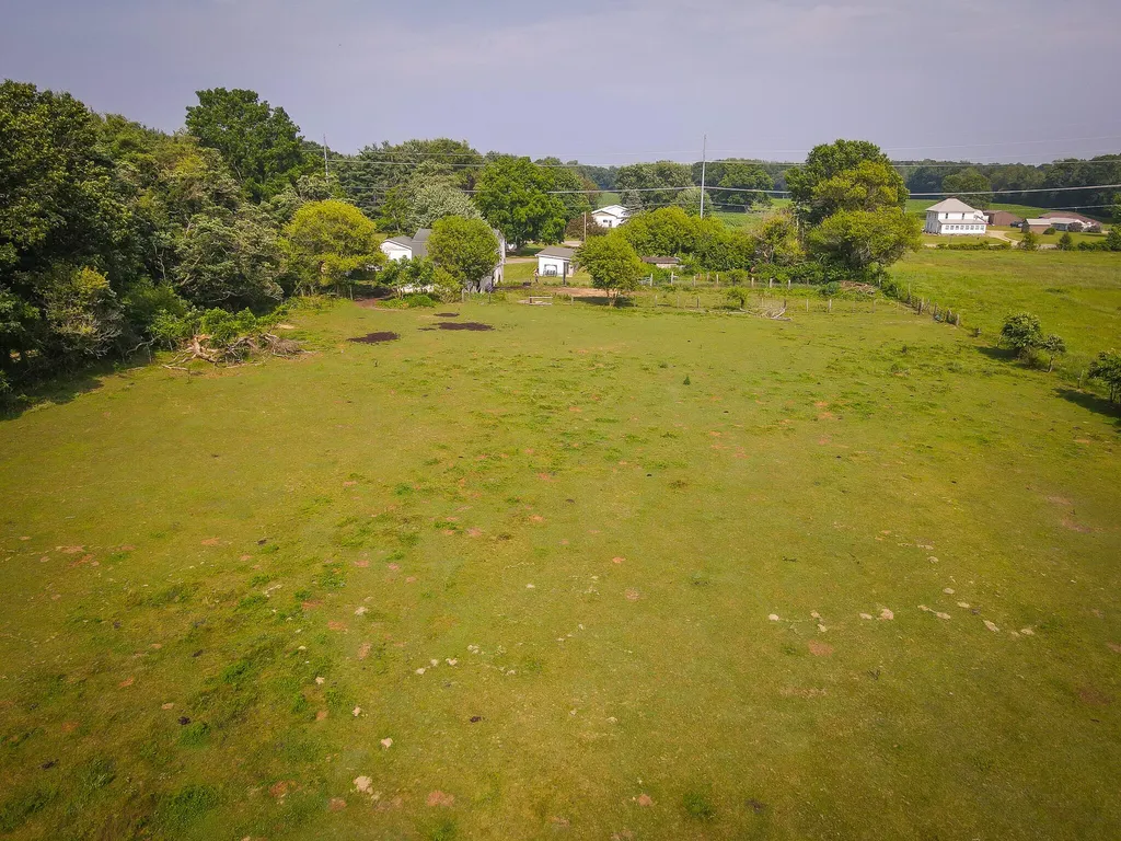 50002 M 51 N Silver Creek Township MI 49047