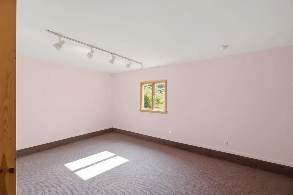 3656 Macarthur Road Muskegon Charter Township MI 49442