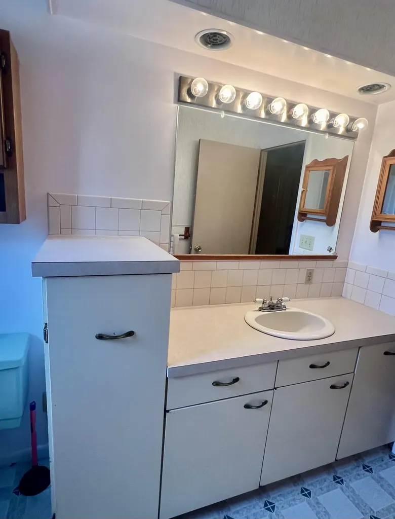 15747 Coral Road Unknown City MI 49322