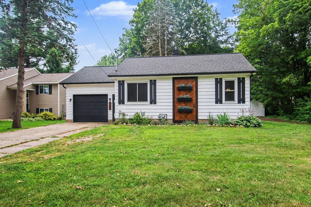 350 E Superior Street Wayland City MI 49348