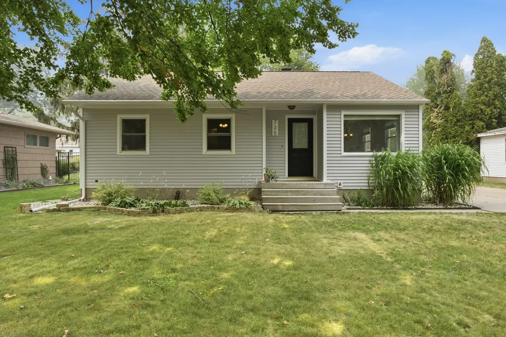 725 Winter Street Spring Lake Village MI 49456