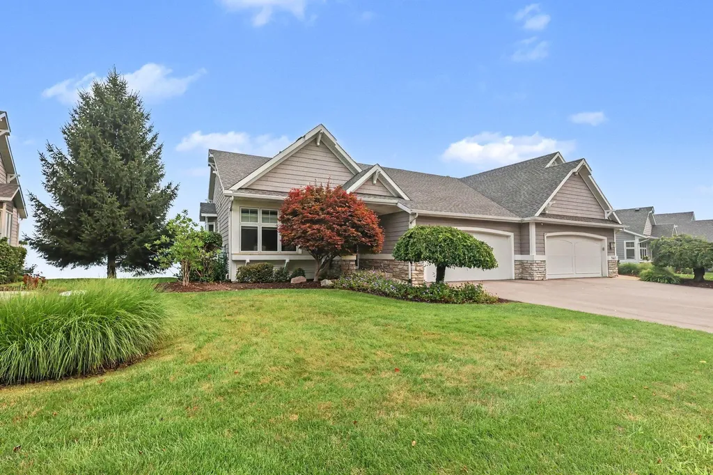 3861 Crystal Waters Lane NE Plainfield Charter Township MI 49525