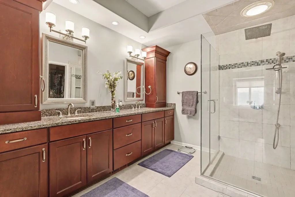 3861 Crystal Waters Lane NE Plainfield Charter Township MI 49525
