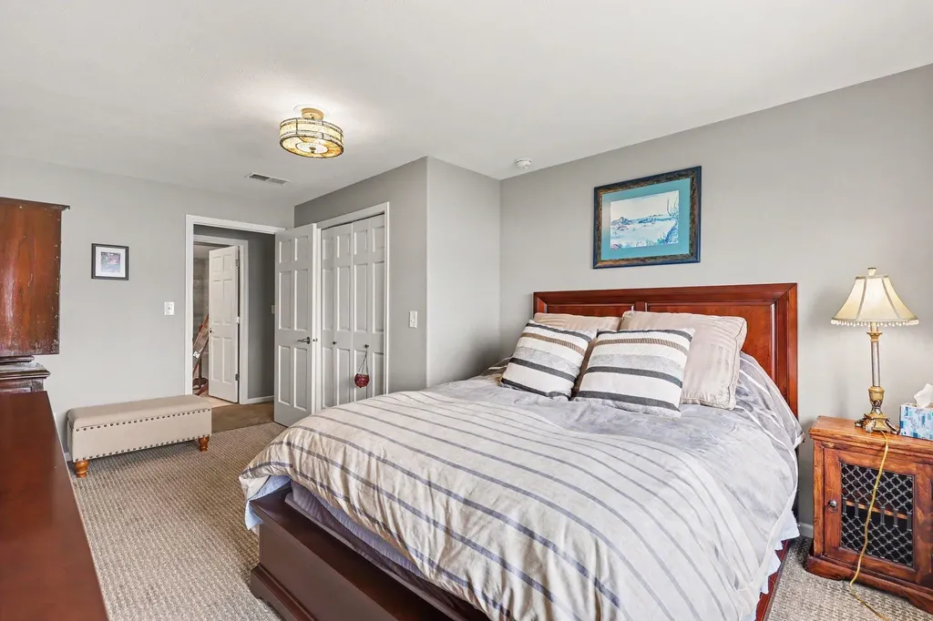 3861 Crystal Waters Lane NE Plainfield Charter Township MI 49525