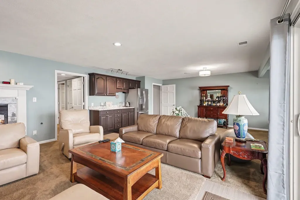 3861 Crystal Waters Lane NE Plainfield Charter Township MI 49525