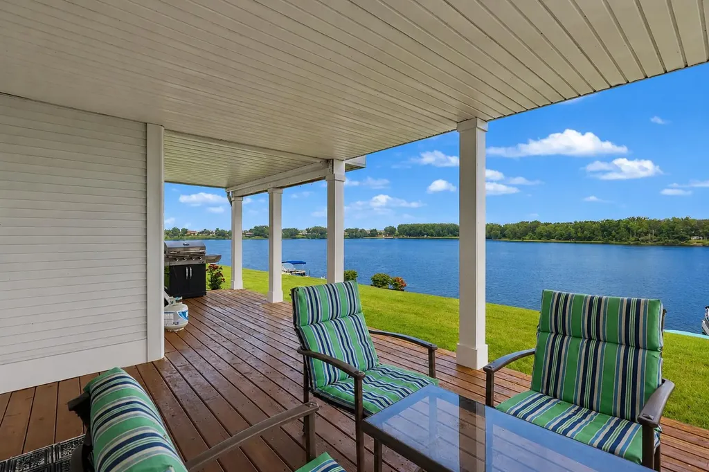 3861 Crystal Waters Lane NE Plainfield Charter Township MI 49525