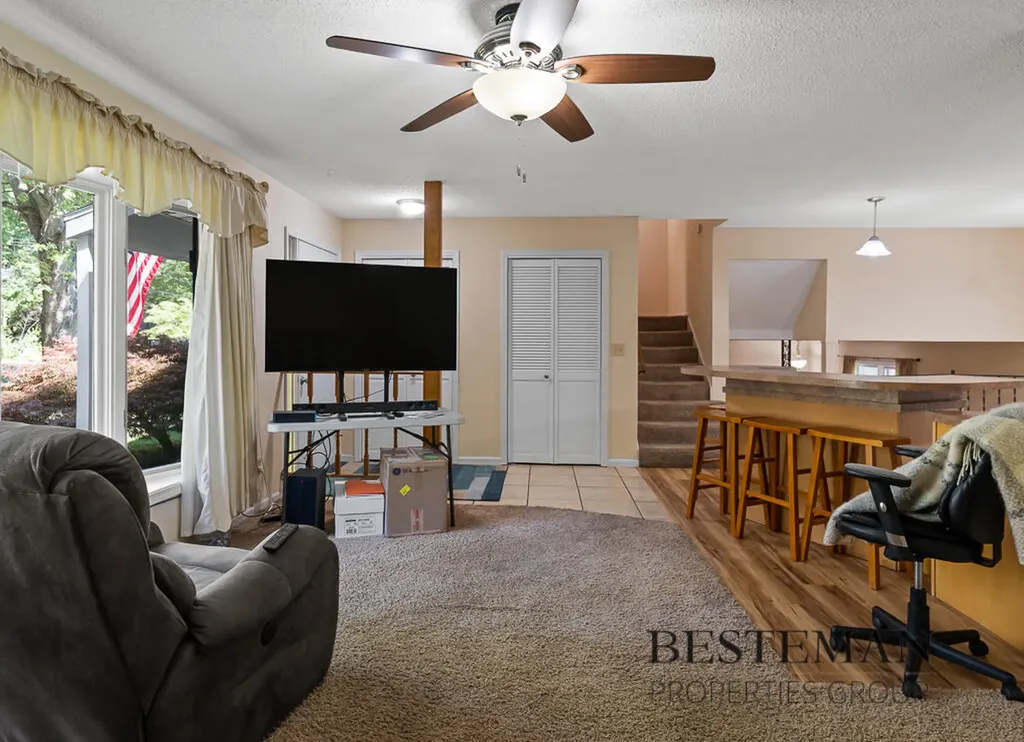 944 W Fennwood Circle Laketon Township MI 49445