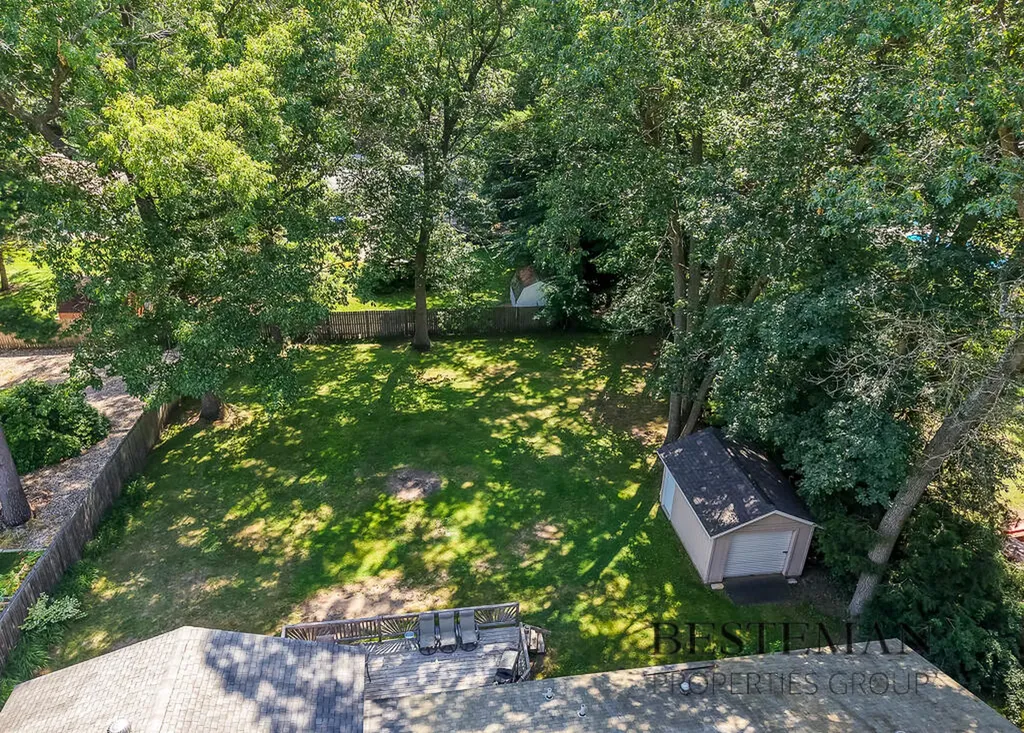 944 W Fennwood Circle Laketon Township MI 49445