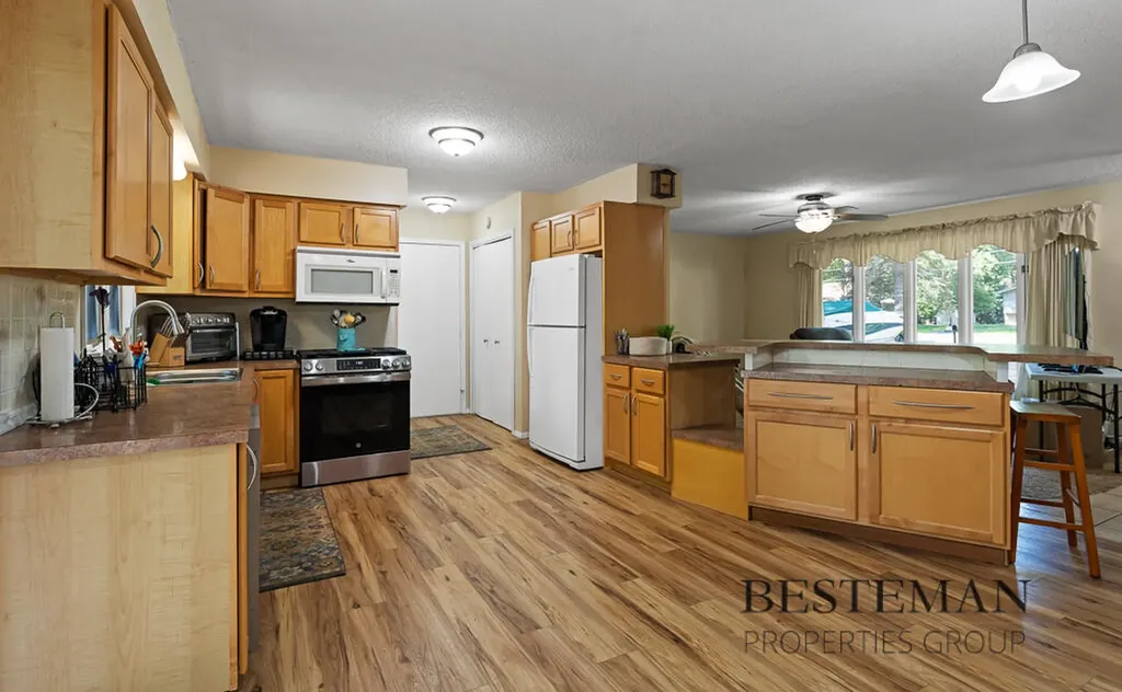 944 W Fennwood Circle Laketon Township MI 49445