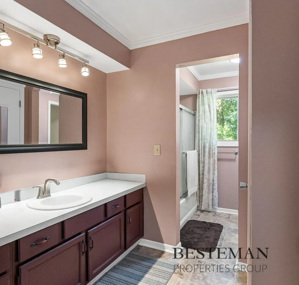 944 W Fennwood Circle Laketon Township MI 49445
