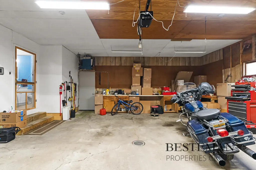 944 W Fennwood Circle Laketon Township MI 49445