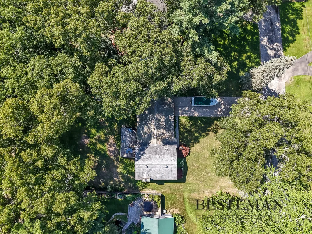 944 W Fennwood Circle Laketon Township MI 49445