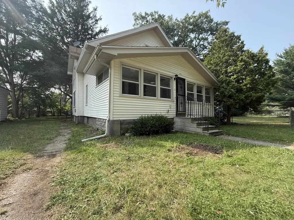351 Erickson Street Muskegon City MI 49442