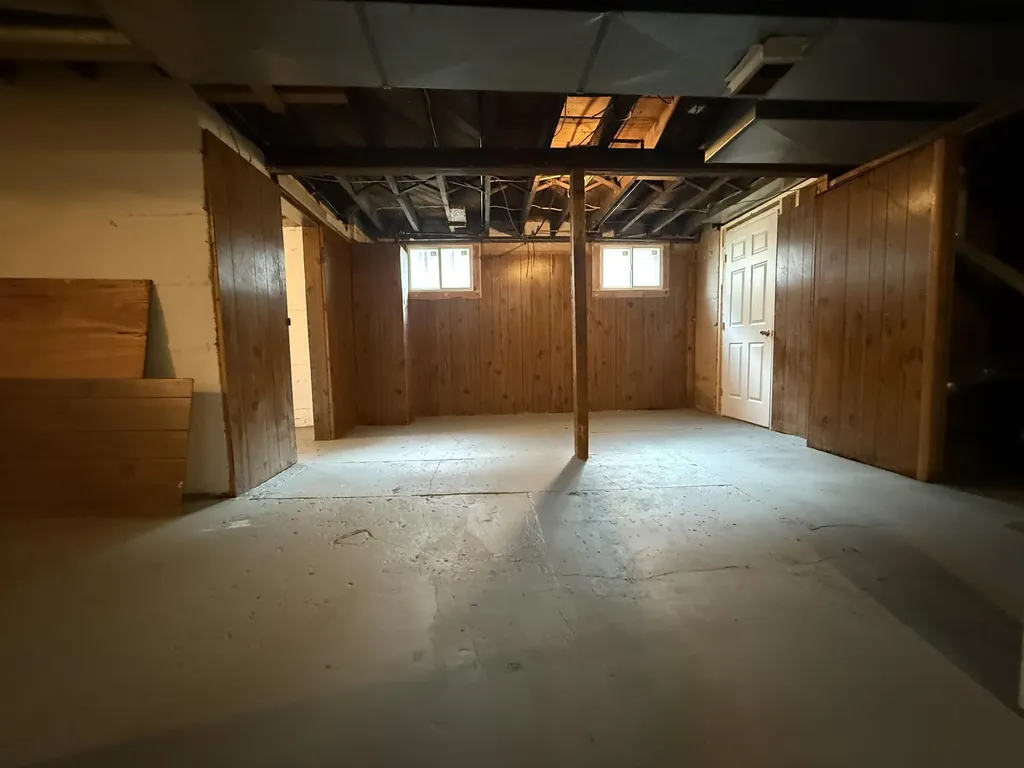 351 Erickson Street Muskegon City MI 49442