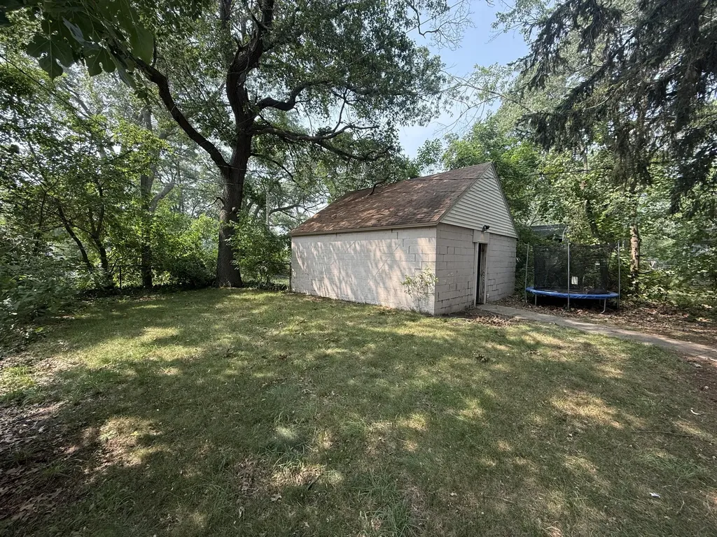351 Erickson Street Muskegon City MI 49442