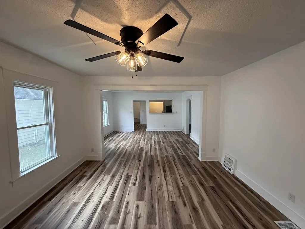 351 Erickson Street Muskegon City MI 49442