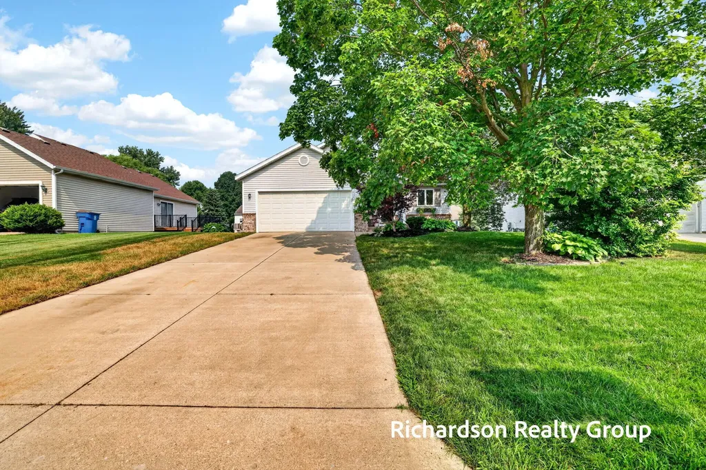 3138 Winter Ridge Drive Holland Charter Township MI 49424