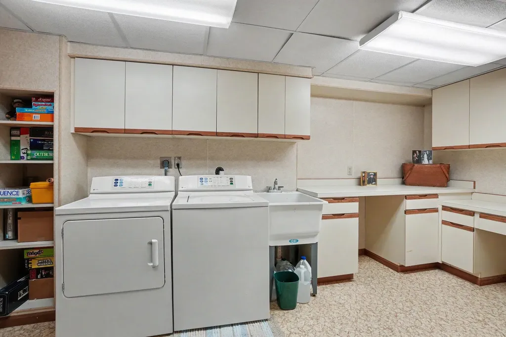 219 E Jackson Street Allegan City MI 49010