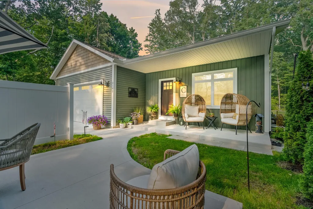 2182 N Getty Street Muskegon Charter Township MI 49445