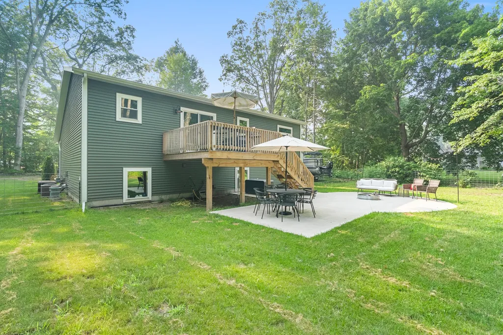2182 N Getty Street Muskegon Charter Township MI 49445