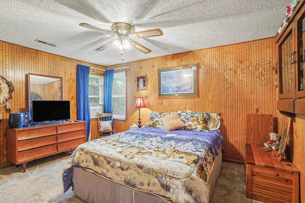 860 E Norton Avenue Norton Shores City MI 49444