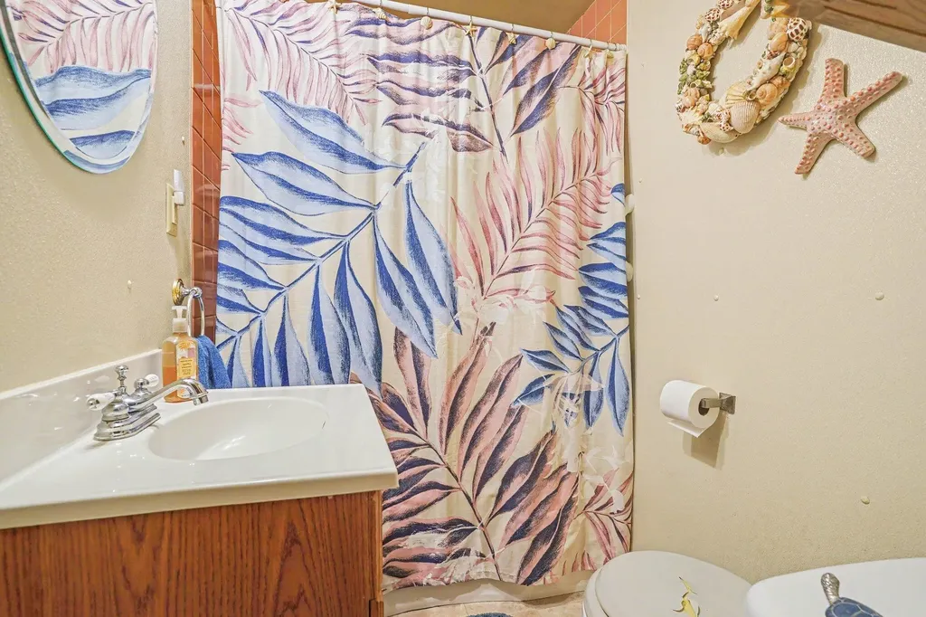 860 E Norton Avenue Norton Shores City MI 49444