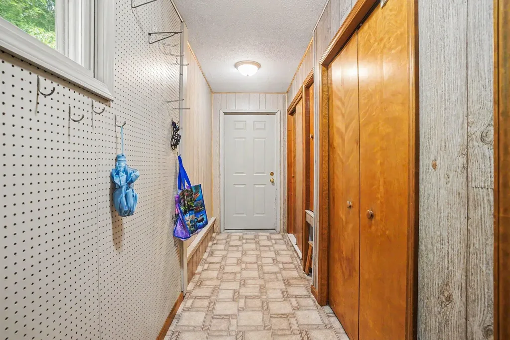 860 E Norton Avenue Norton Shores City MI 49444