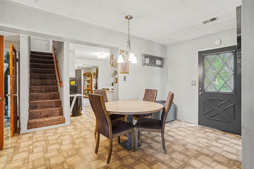 860 E Norton Avenue Norton Shores City MI 49444