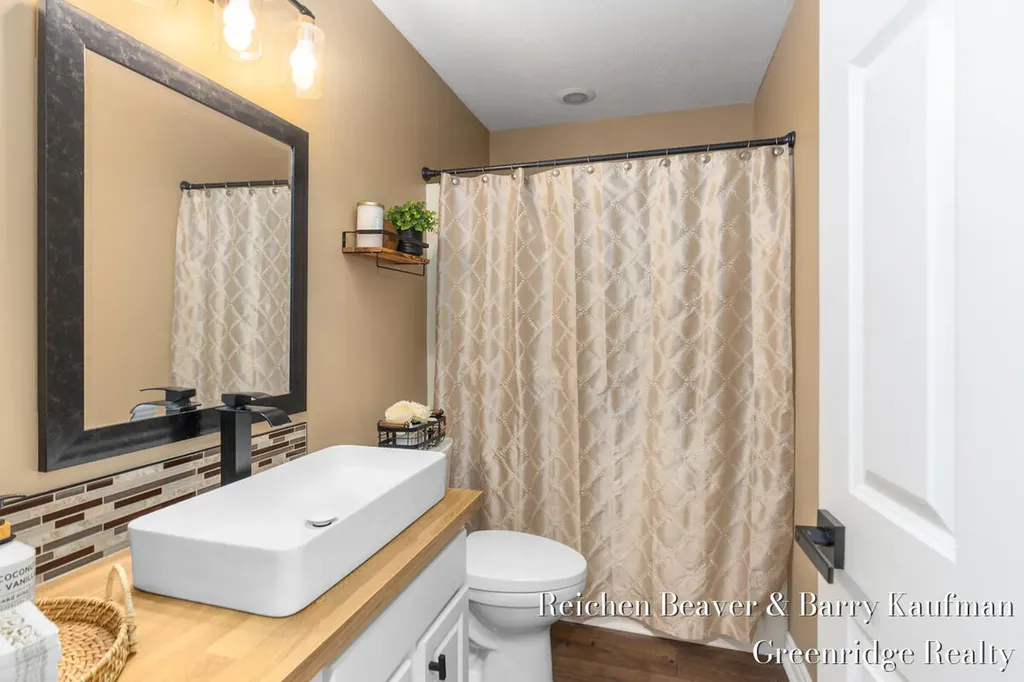 3745 Beeman Road Unknown City MI 48895