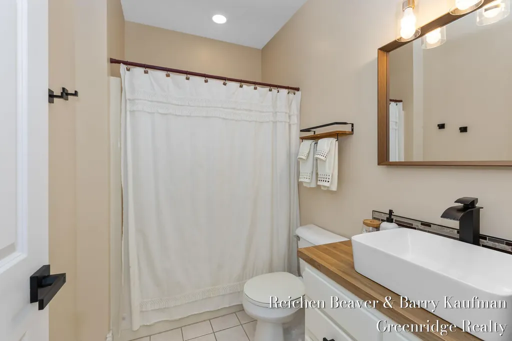 3745 Beeman Road Unknown City MI 48895