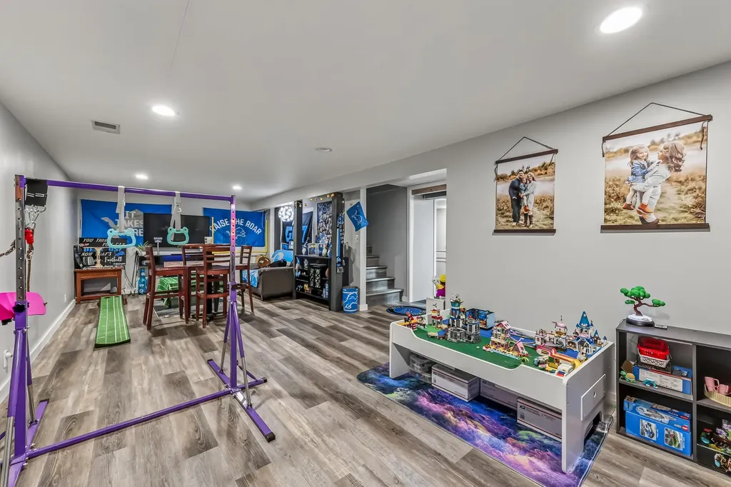 338 N Jefferson Street Holland Charter Township MI 49464