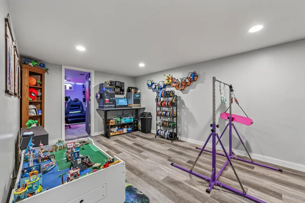 338 N Jefferson Street Holland Charter Township MI 49464