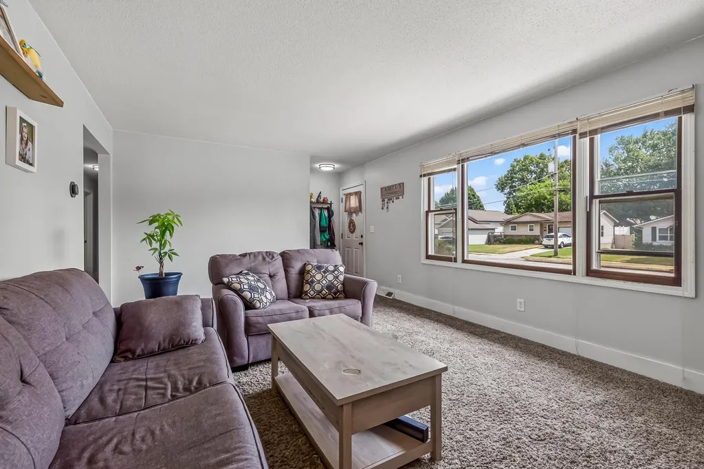 338 N Jefferson Street Holland Charter Township MI 49464
