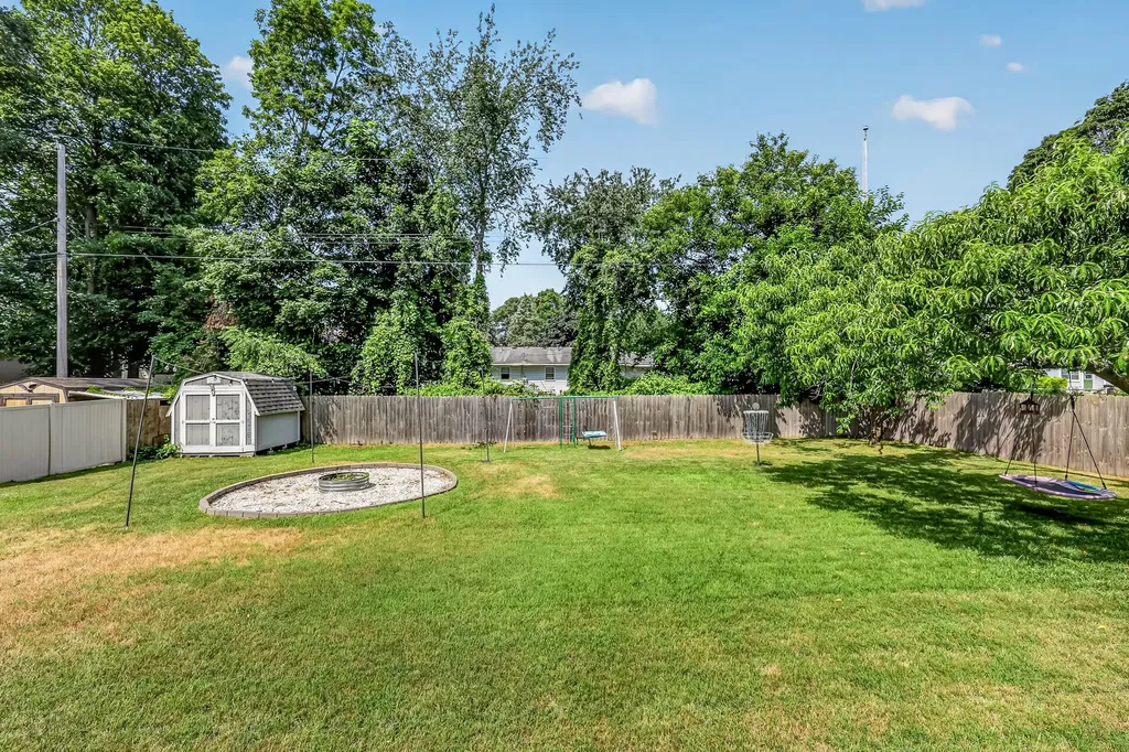 338 N Jefferson Street Holland Charter Township MI 49464