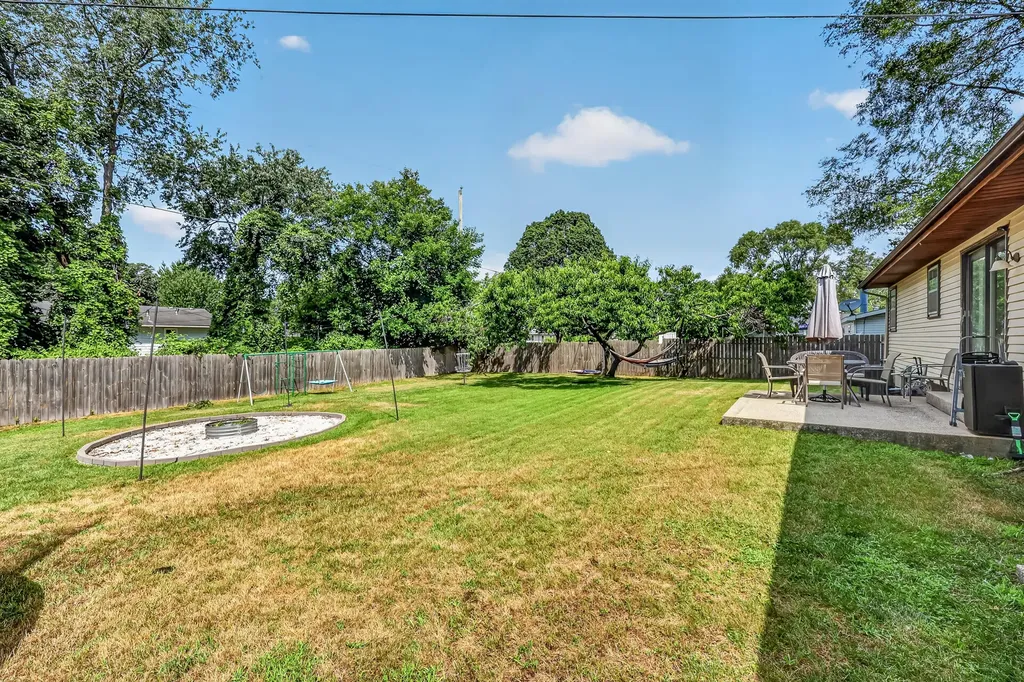 338 N Jefferson Street Holland Charter Township MI 49464