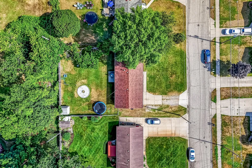 338 N Jefferson Street Holland Charter Township MI 49464