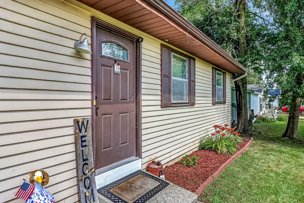 338 N Jefferson Street Holland Charter Township MI 49464