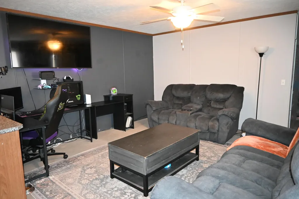 1463 Kenora Street Norton Shores City MI 49444