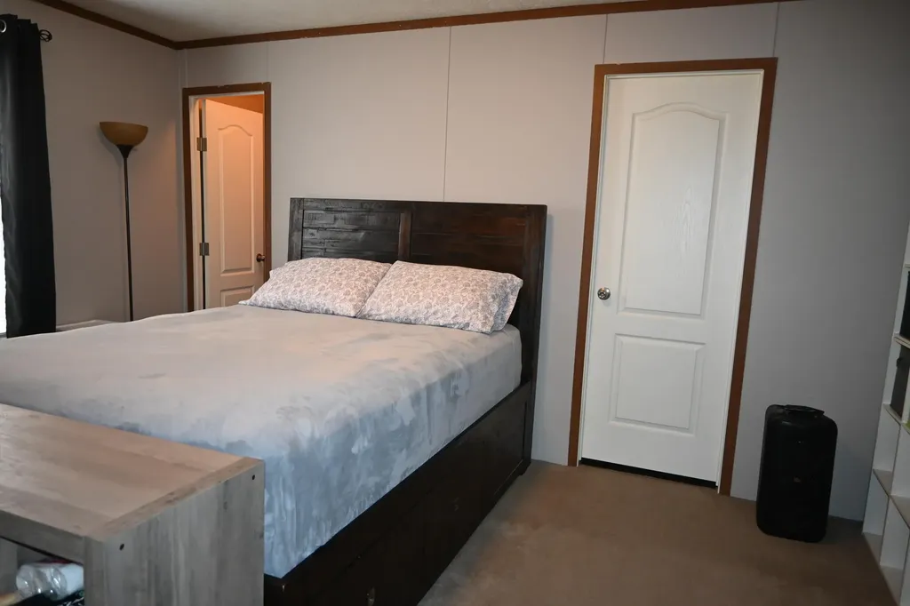 1463 Kenora Street Norton Shores City MI 49444