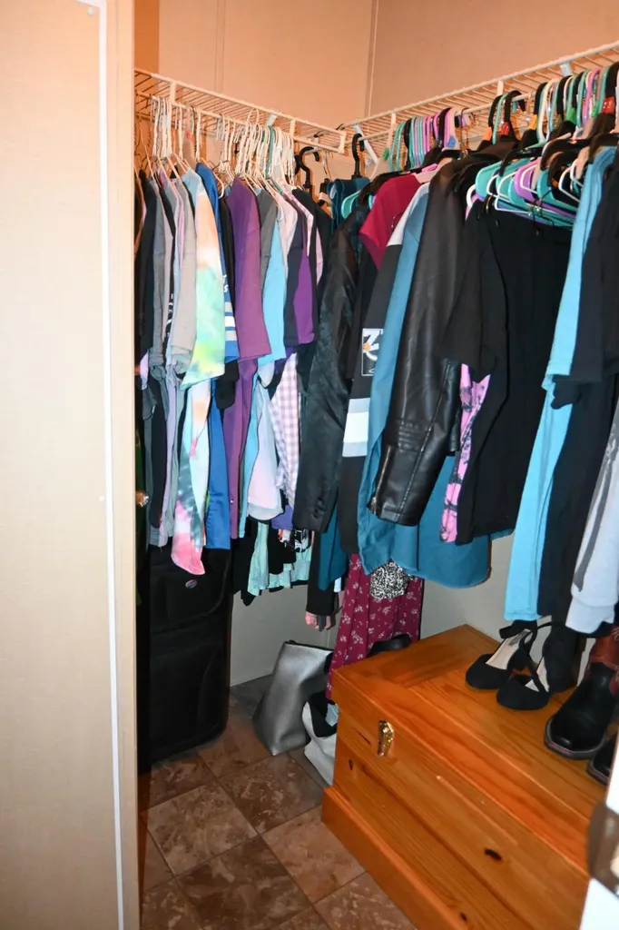 1463 Kenora Street Norton Shores City MI 49444
