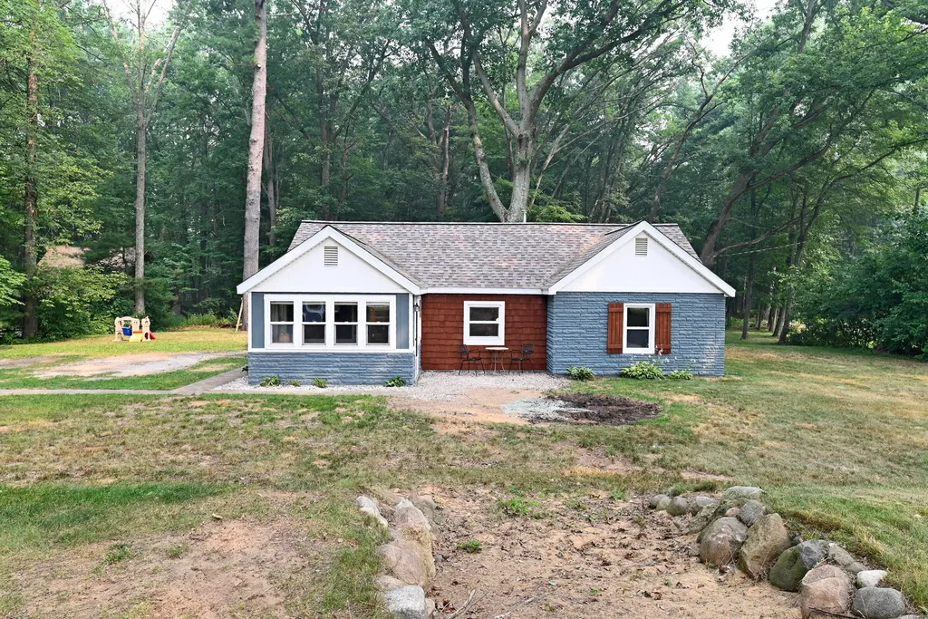 14449 State Road Spring Lake Township MI 49456