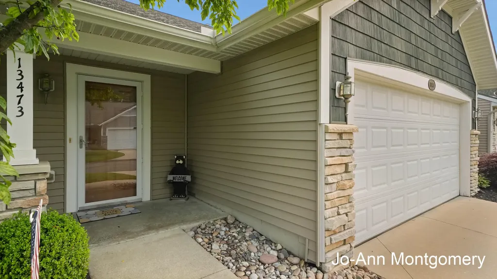 13473 Carpenter Way Crockery Township MI 49448